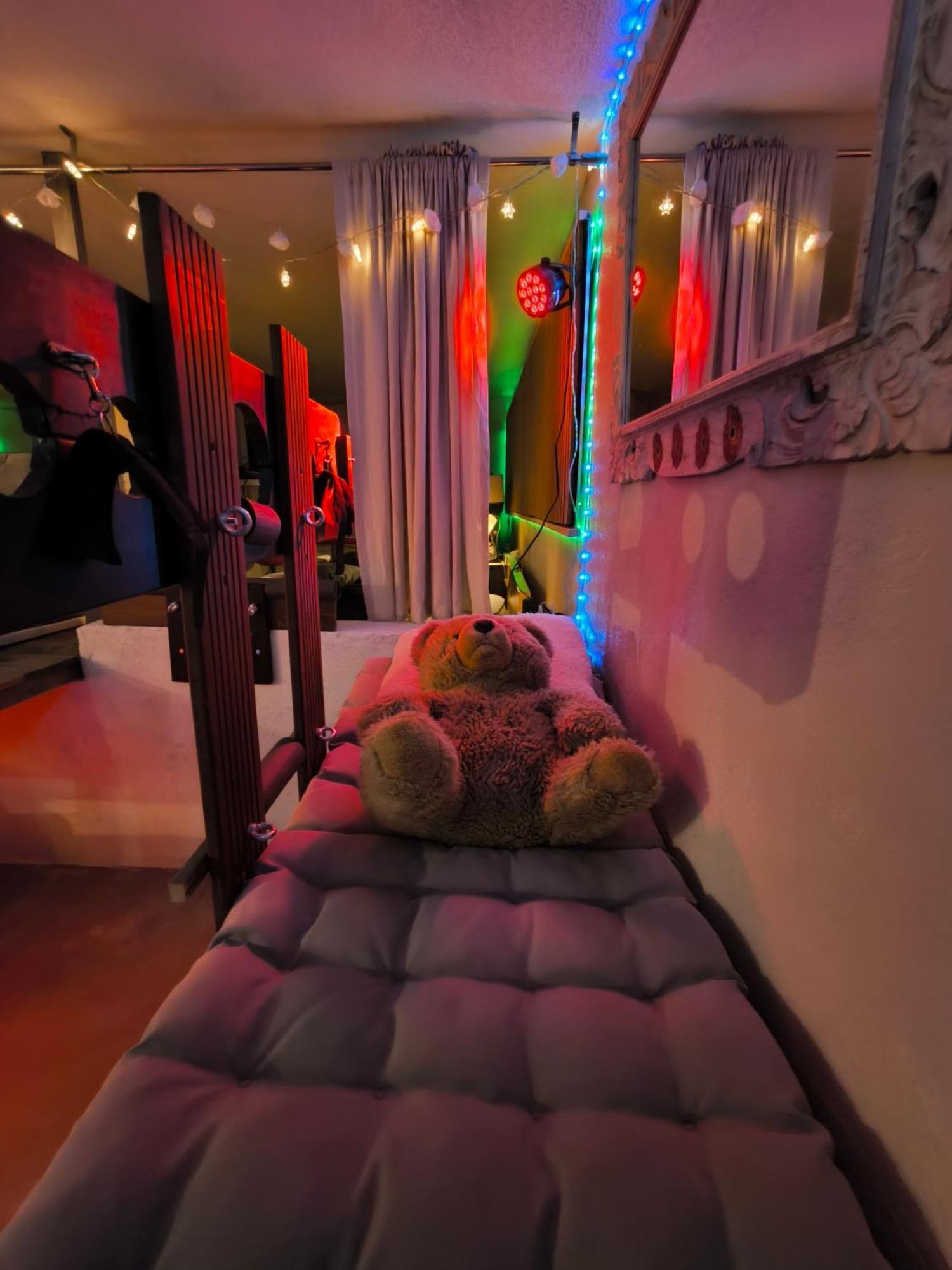 Love-Room Discret 40 M2 Bormes Les Mimosas Village Avec Terrasse 외부 사진