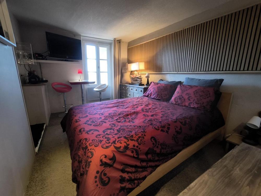 Love-Room Discret 40 M2 Bormes Les Mimosas Village Avec Terrasse 외부 사진