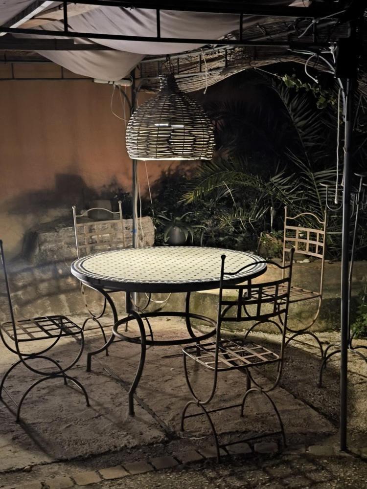 Love-Room Discret 40 M2 Bormes Les Mimosas Village Avec Terrasse 외부 사진